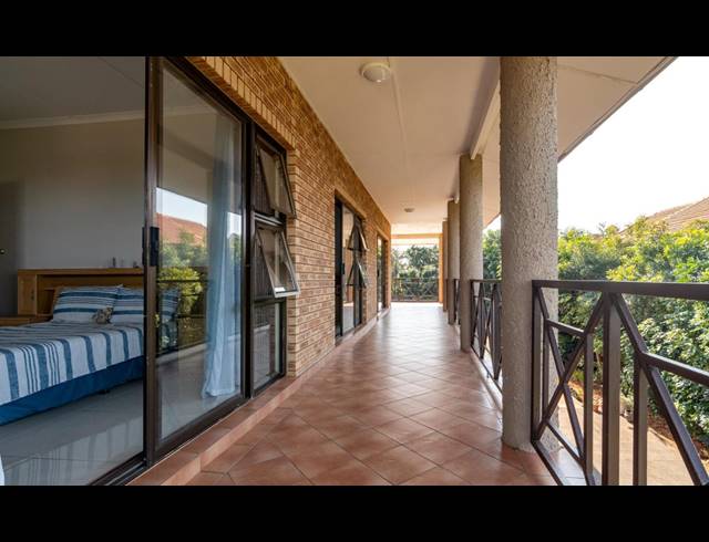 5 BEDROOM HOUSE FOR SALE IN BALLITO CENTRAL